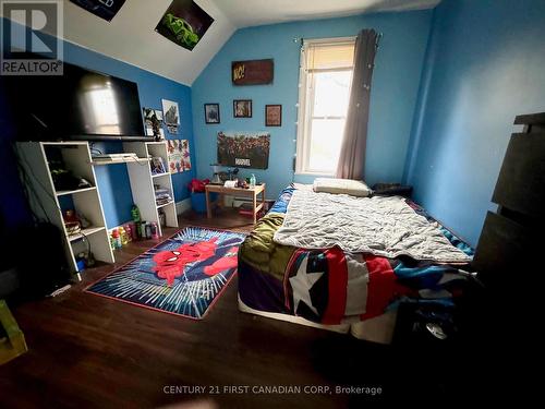 193 Mcarthur Street, Dutton/Dunwich (Dutton), ON - Indoor Photo Showing Bedroom