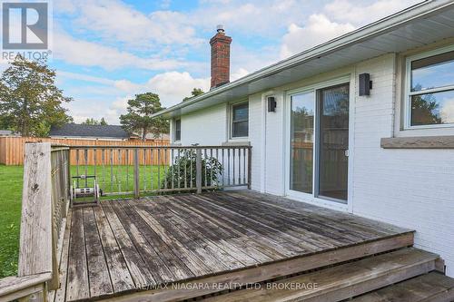 557 Walden Boulevard, Fort Erie (333 - Lakeshore), ON - Outdoor With Deck Patio Veranda With Exterior