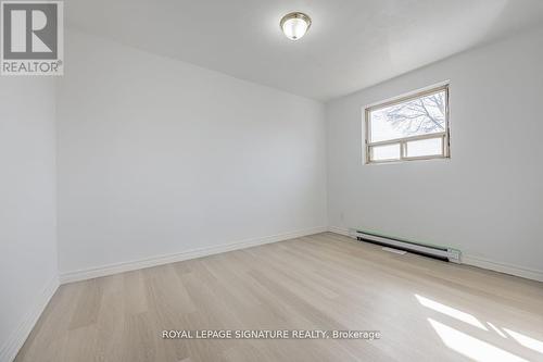 A/Upper - 54 Tuscarora Drive, Toronto, ON - Indoor Photo Showing Other Room