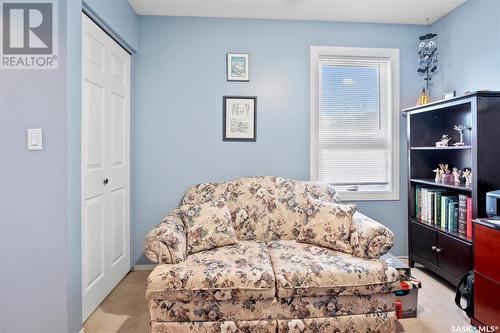 955 Coppermine Crescent, Saskatoon, SK - Indoor Photo Showing Bedroom