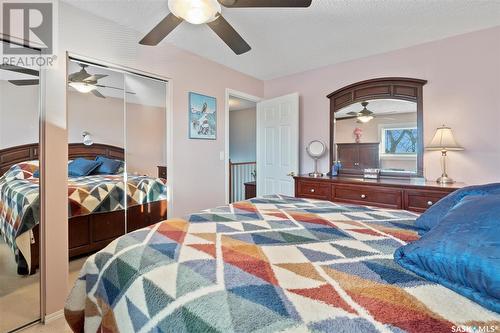 955 Coppermine Crescent, Saskatoon, SK - Indoor Photo Showing Bedroom