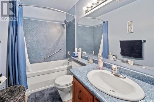 955 Coppermine Crescent, Saskatoon, SK - Indoor Photo Showing Bathroom