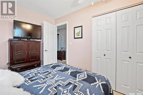 955 Coppermine Crescent, Saskatoon, SK - Indoor Photo Showing Bedroom