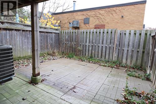 6 - 20 Wallace Street, Vaughan, ON - Outdoor