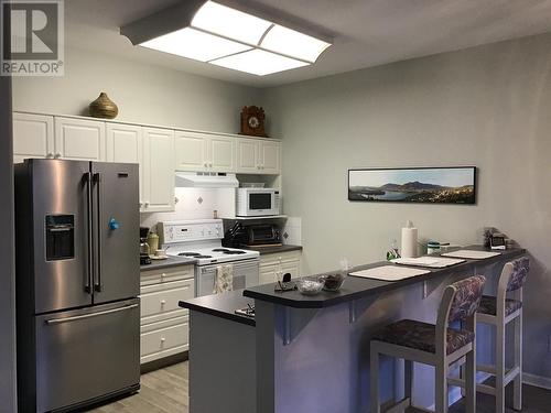 650 Harrington Road Unit# 4, Kamloops, BC - Indoor Photo Showing Kitchen