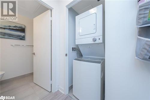 3005 Pine Glen Road Unit# 308, Oakville, ON - Indoor Photo Showing Laundry Room