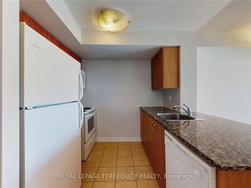 1215-31 Bales Ave, Toronto, ON - Indoor Photo Showing Kitchen