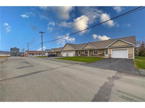 9 C Pleasant St, Campbellton, NB 