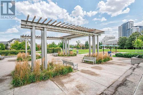 1203 - 15 North Park Road, Vaughan, ON - Outdoor