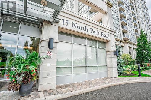 1203 - 15 North Park Road, Vaughan, ON - Outdoor