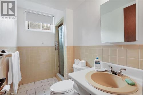 72 Eastbury Drive, Hamilton, ON - Indoor Photo Showing Bathroom