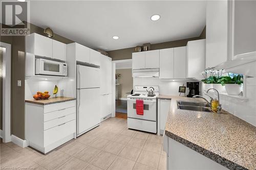 349 Shoreview Road, Burlington, ON - Indoor Photo Showing Kitchen With Double Sink