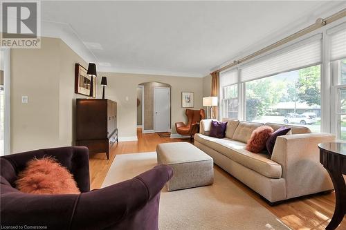 349 Shoreview Road, Burlington, ON - Indoor Photo Showing Living Room