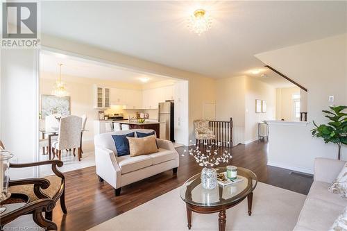 318 Concession 3 Road, Niagara-On-The-Lake, ON - Indoor Photo Showing Living Room