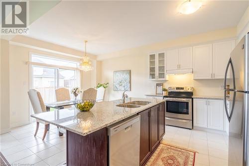 318 Concession 3 Road, Niagara-On-The-Lake, ON - Indoor Photo Showing Kitchen With Double Sink With Upgraded Kitchen