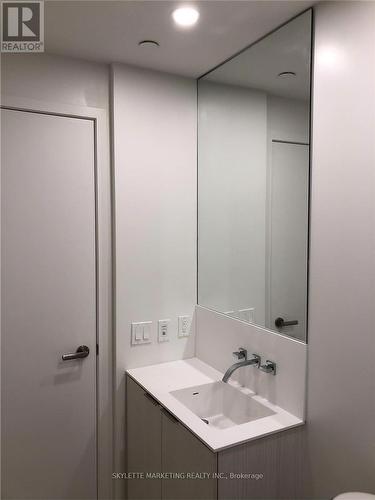 402 - 12 Bonnycastle Street, Toronto, ON - Indoor Photo Showing Bathroom