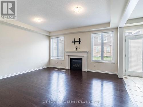 244 Ridge Road, Cambridge, ON - Indoor Photo Showing Living Room With Fireplace