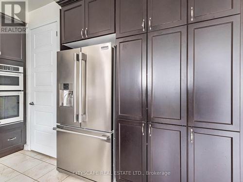 244 Ridge Road, Cambridge, ON - Indoor Photo Showing Kitchen