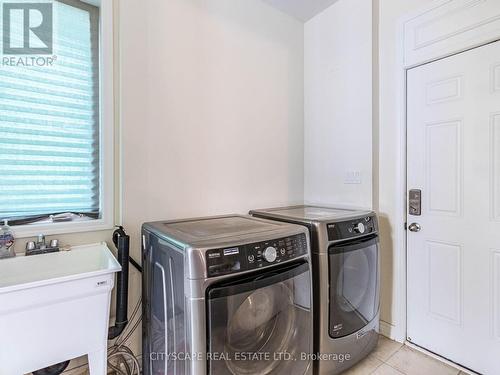 244 Ridge Road, Cambridge, ON - Indoor Photo Showing Laundry Room