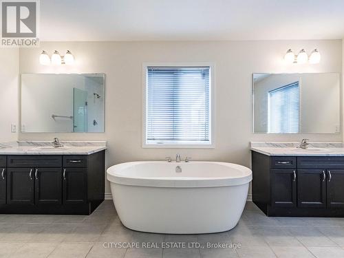 244 Ridge Road, Cambridge, ON - Indoor Photo Showing Bathroom