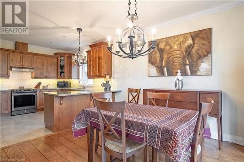 688 Trinity Church Road, Hamilton, ON - Indoor Photo Showing Dining Room