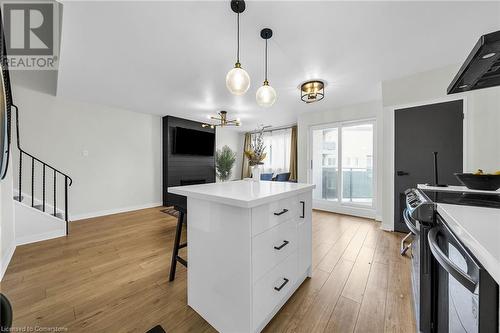 2001 Bonnymede Drive Unit# 88, Mississauga, ON - Indoor Photo Showing Kitchen