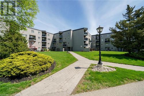 2001 Bonnymede Drive Unit# 88, Mississauga, ON - Outdoor With Facade