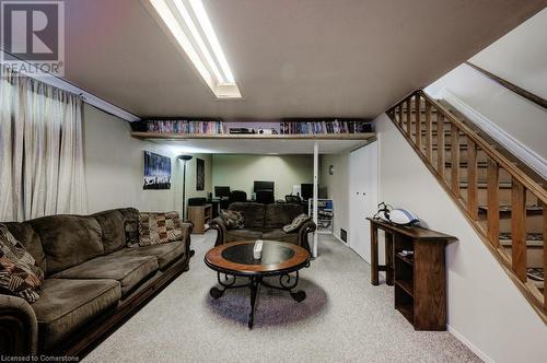 1208 Guildwood Boulevard, London, ON - Indoor Photo Showing Living Room