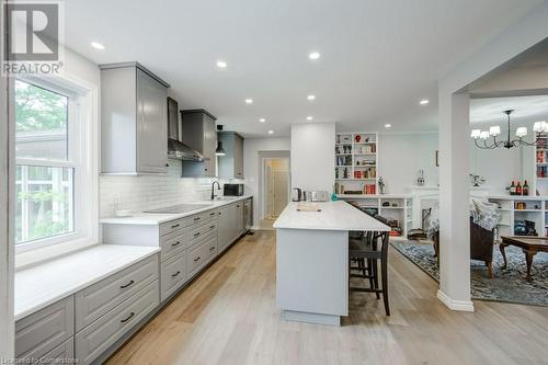 1208 Guildwood Boulevard, London, ON - Indoor Photo Showing Kitchen With Upgraded Kitchen