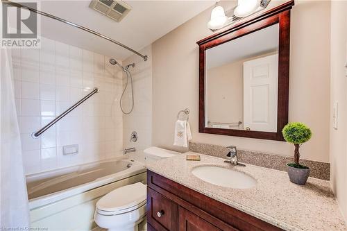 4-pc Bathroom for Visitors - 6 Willow Street Unit# #1505, Waterloo, ON - Indoor Photo Showing Bathroom