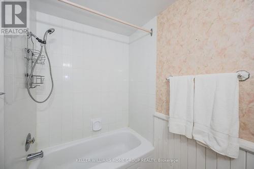 15 - 383 Edinburgh Road S, Guelph (Hanlon Creek), ON - Indoor Photo Showing Bathroom