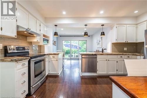 60 Inverness Avenue W, Hamilton, ON - Indoor Photo Showing Kitchen