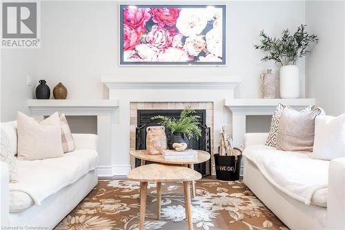 3 Oldenburg Road, Carlisle, ON - Indoor With Fireplace