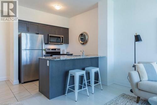 16 Concord Place Unit# 424, Grimsby, ON - Indoor Photo Showing Kitchen