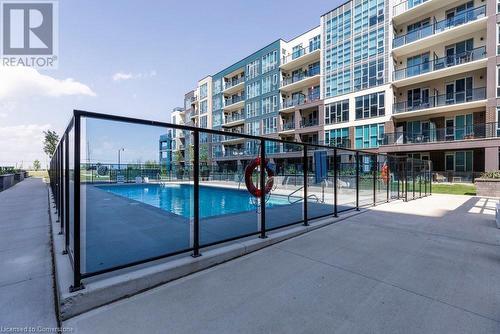 16 Concord Place Unit# 424, Grimsby, ON - Outdoor With Balcony