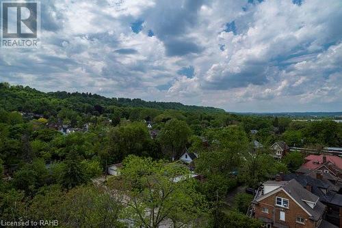 427 Aberdeen Avenue Unit# 104, Hamilton, ON - Outdoor With View