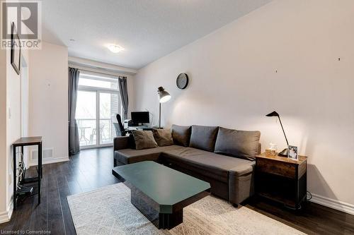 95 Wilson Street W Unit# 204, Ancaster, ON - Indoor Photo Showing Living Room