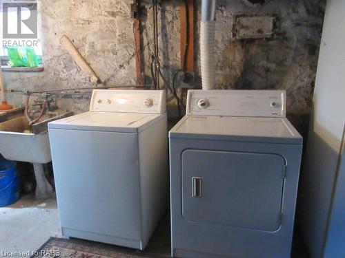 264 Macnab Street S, Hamilton, ON - Indoor Photo Showing Laundry Room