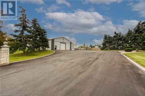 200 Green Mountain Road E, Stoney Creek, ON - Outdoor