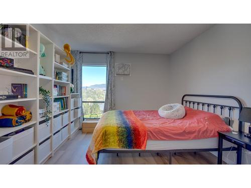 2200 40 Street Unit# 2, Vernon, BC - Indoor Photo Showing Bedroom