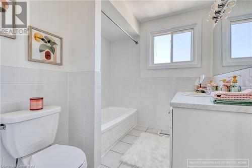 20 Anna Capri Drive Unit# 18, Hamilton, ON - Indoor Photo Showing Bathroom