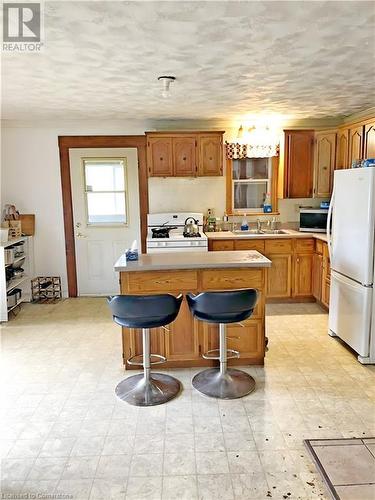 43670 Sider Road, Wainfleet, ON - Indoor Photo Showing Kitchen With Double Sink