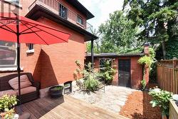 Beautiful deck and back yard w/access to garage - 