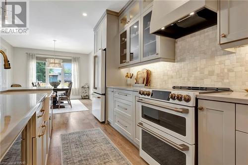 7 East Street, Port Dover, ON - Indoor Photo Showing Kitchen With Upgraded Kitchen