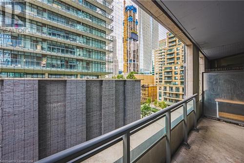 45 Charles Street E Unit# 605, Toronto, ON - Outdoor