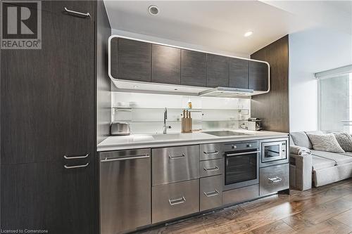 45 Charles Street E Unit# 605, Toronto, ON - Indoor Photo Showing Kitchen