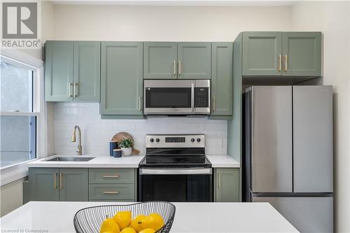 22 Windsor Street, Hamilton, ON - Indoor Photo Showing Kitchen With Stainless Steel Kitchen With Upgraded Kitchen