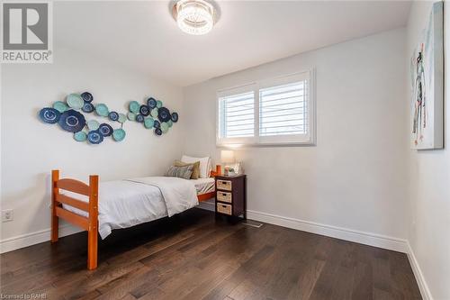 1223 Dunsmure Road, Hamilton, ON - Indoor Photo Showing Bedroom