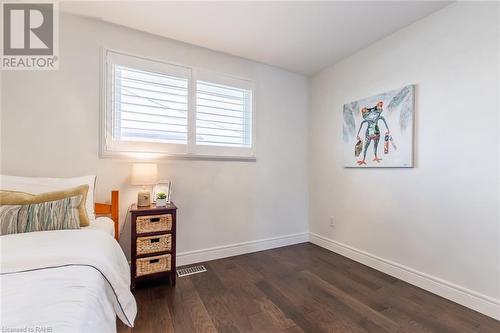 1223 Dunsmure Road, Hamilton, ON - Indoor Photo Showing Bedroom