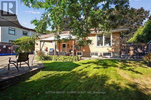 486 Lees Lane, Oakville, ON - Outdoor